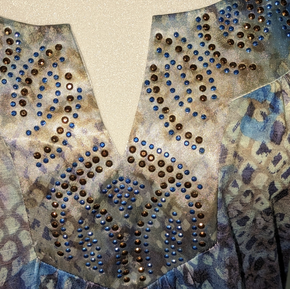 Apt.9 Rhinestone top - Picture 2 of 4